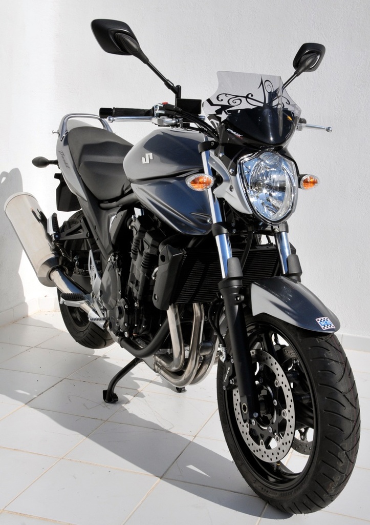 Cúpula deportiva para Suzuki GSF 1250 BANDIT 2010-2014 (22 cm - con kit de fijación)  