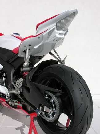 Soporte de matrícula (a modificar para conformidad) para Yamaha R6 2006-2007