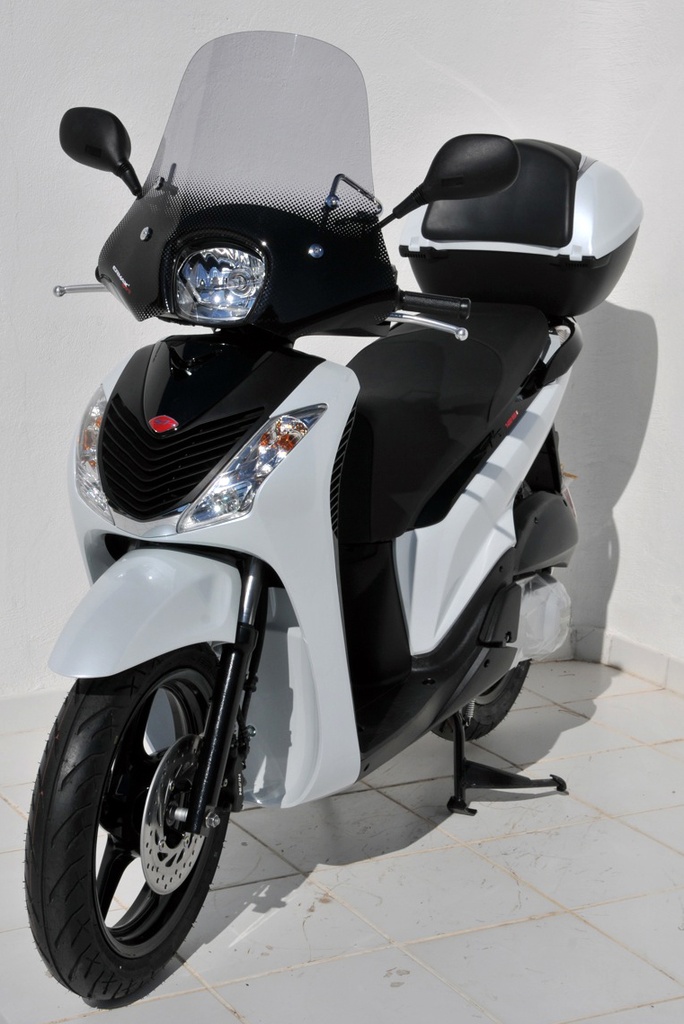 [MS0101109] Parabrisas mini deportivo para Honda SH I 125/150 2001-2012 (40cm recorte omega)