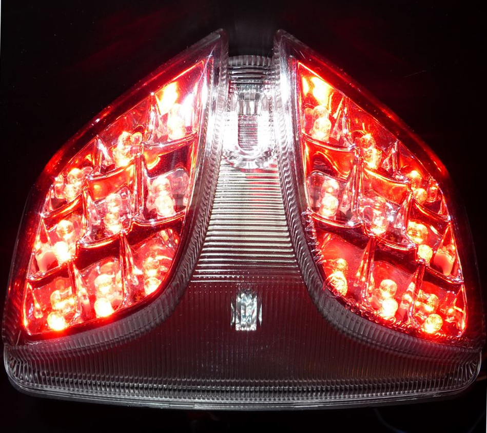 [9104SCS92] White led tail light E11 does not flash + reflector for GSXR 600/750 2008-2009