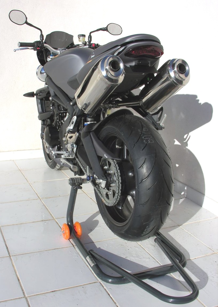 [772100025] Paso de rueda para Triumph STREET TRIPLE R 2009-2011