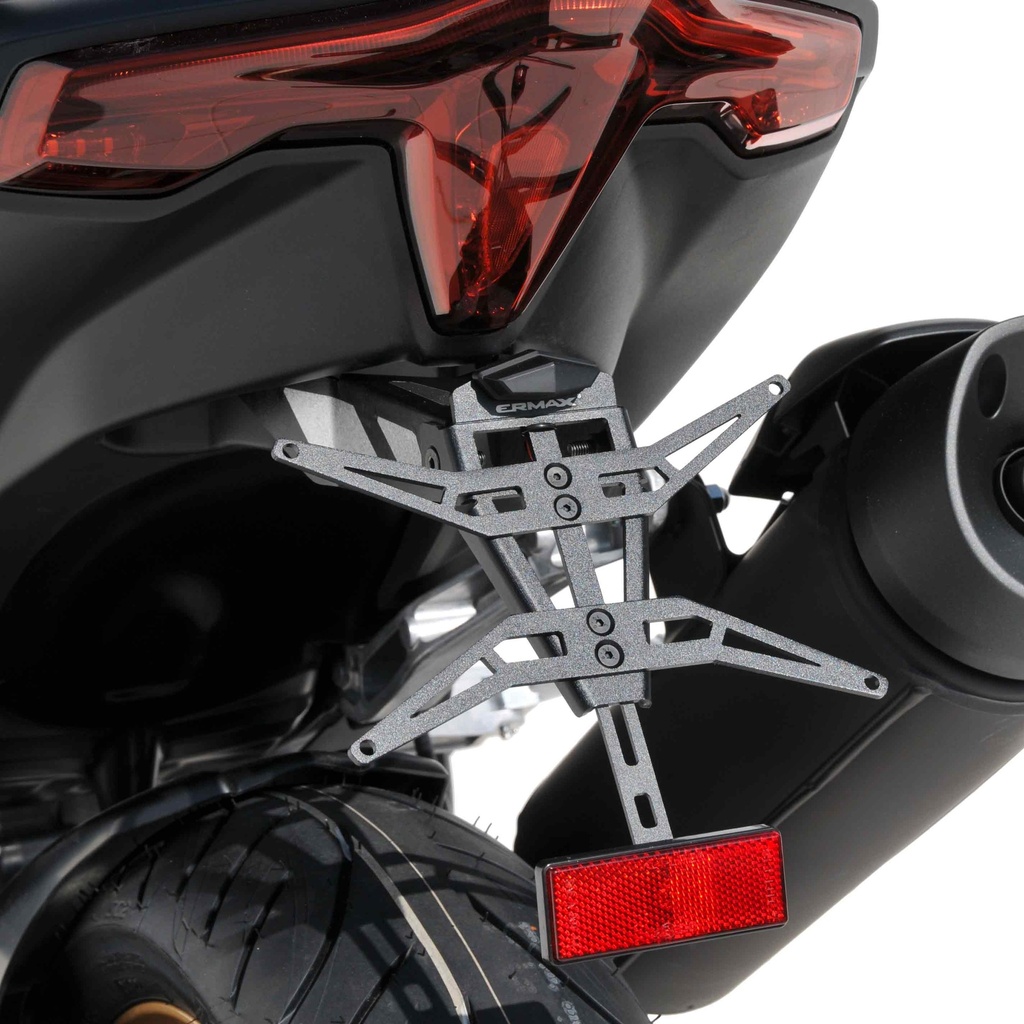 [7902EVZ01] Portamatrículas negro para Yamaha T-Max 560 (2022-2023)